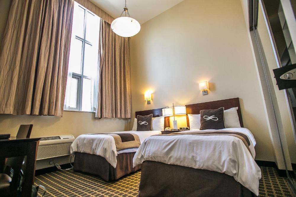 Triple Suite interior